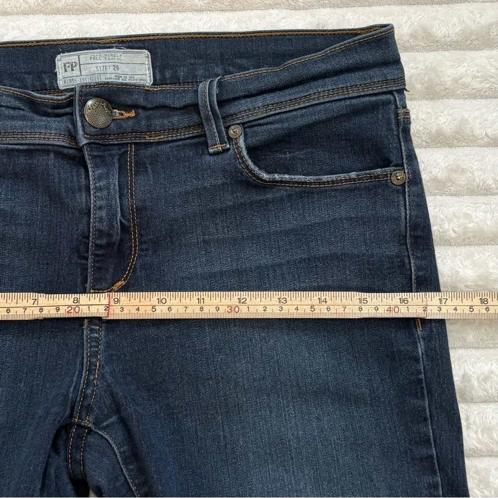 FREE PEOPLE Skinny Jeans Dark Wash Mid Rise Stretch Denim USA Made